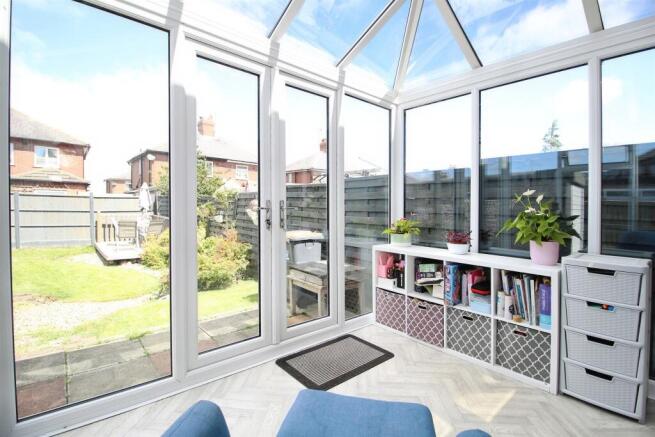 3 bed Semi-Detached for sale Image 8