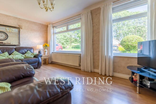4 bed Semi-Detached for sale Image 5