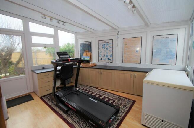Garden/Hobby Room