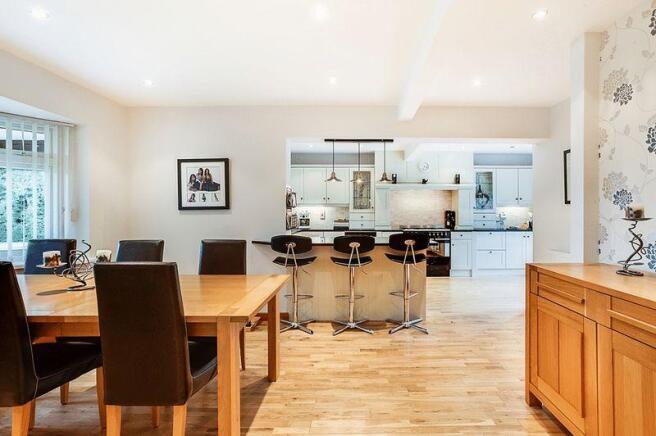 KITCHEN/DINER