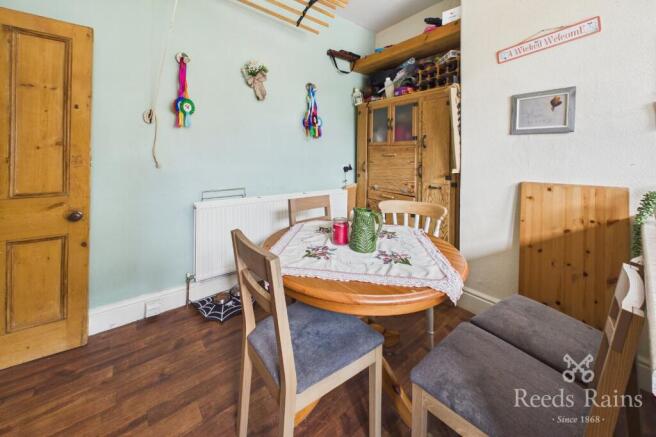 2 bed Terraced for sale Image 7
