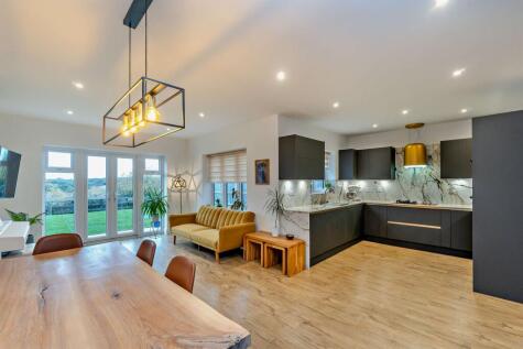 Hewitt Close, Hampton Heights, Peterborough