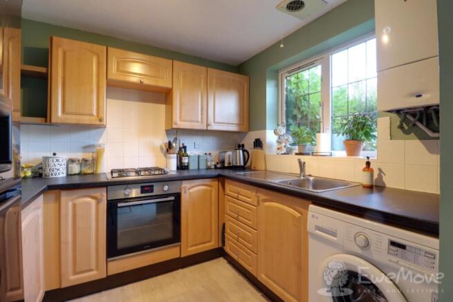 Fitted kitchen
