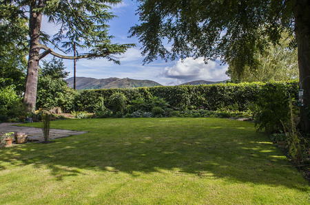 BEECH_HOUSE_GARDEN_2_PRINT_REDUCED.jpg