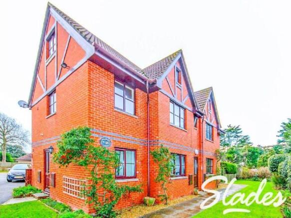 5 Bracken Lodge FRON