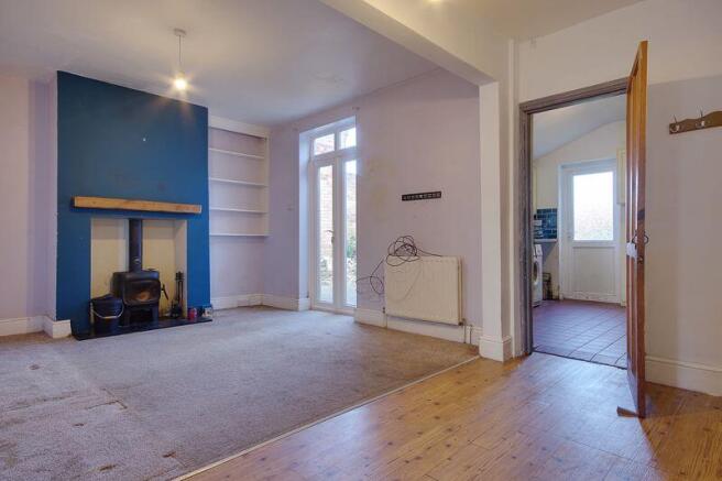 Section Reception/Dining Room