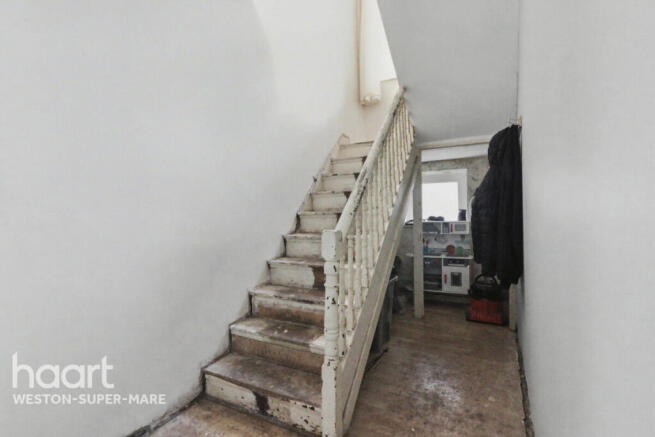 3-bed semi-detached on Langford Road, Weston-Super-Mare, £250,000