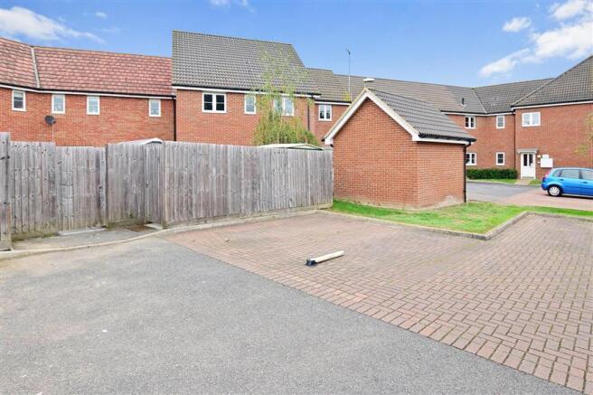 Driveway/Parking