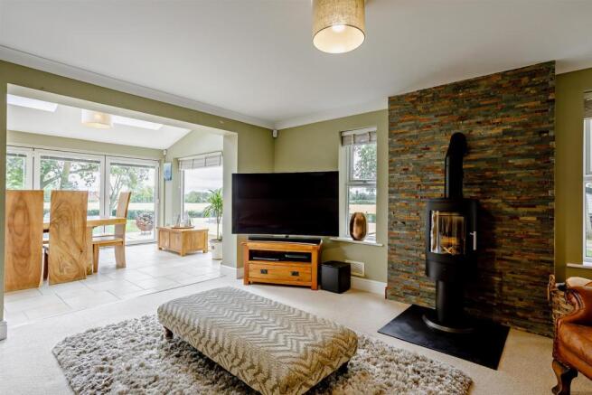 8428151-interior05-800.jpg