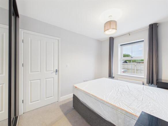 2 bed Semi-Detached Bungalow for sale Image 12