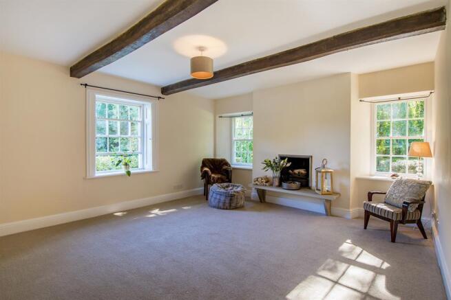4 bed Detached to rent Image 10