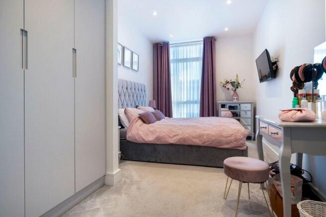 Bedroom 1 (Double)