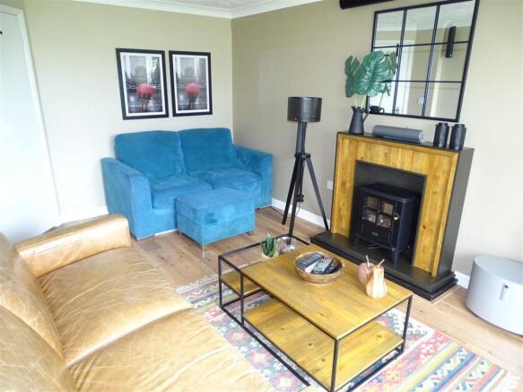 Lounge B