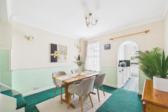 Diring Room