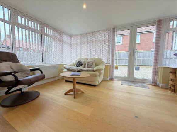 4 bed House for sale Image 7