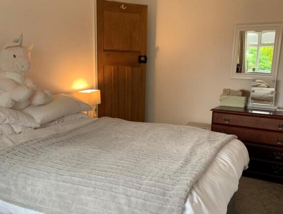 Bedroom 2.jpg