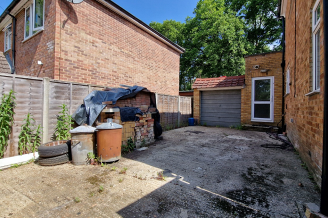 Photo 16