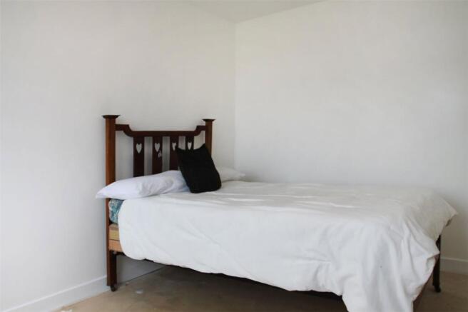 Bedroom 1-2