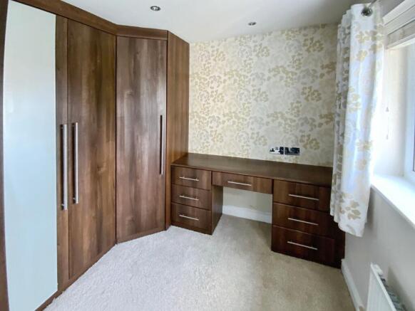 4 bed Detached for sale Image 10