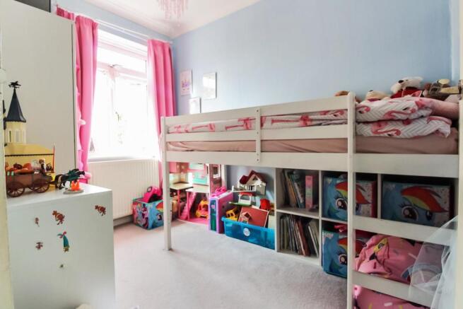 Bedroom 2.JPG
