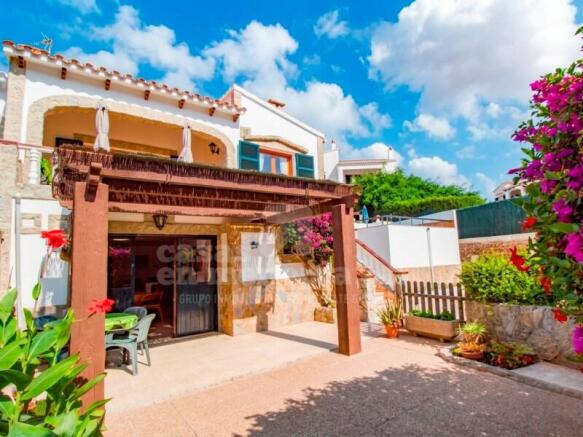 Villa with pool near the beach in Arenal den Castell