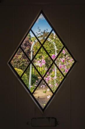 house. estate agency Dunsfold front dor