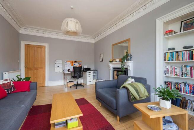 Living Room Alternat