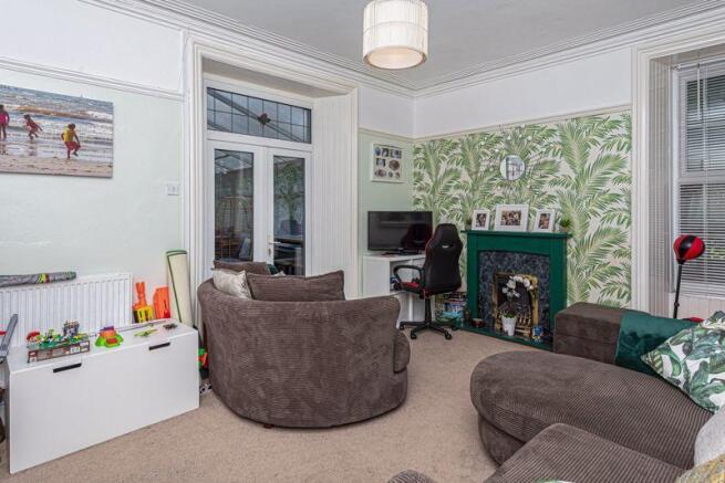 SITTING ROOM