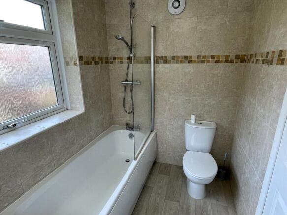 2 bed End of Terrace to rent Image 12