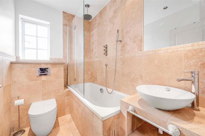 Bathroom.JPG