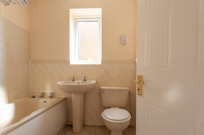 2 bed Semi-Detached for sale Image 8