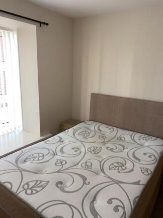 1 bed Apartment to rent Image 4