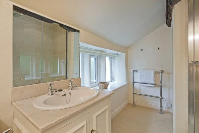 2 bed Cottage for sale Image 8