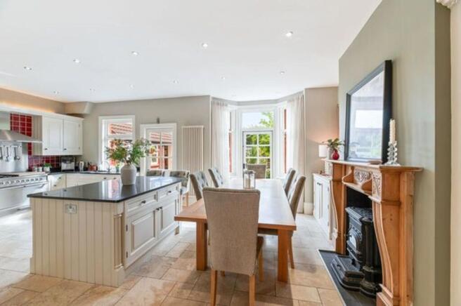 Kitchen/Dining Room
