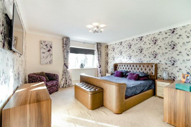 8577606-interior15.jpg