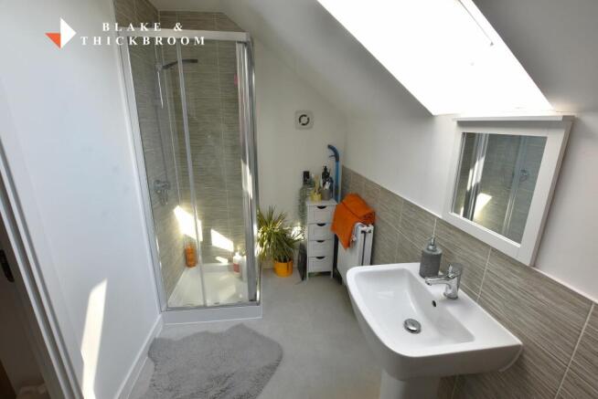 ENSUITE SHOWER ROOM