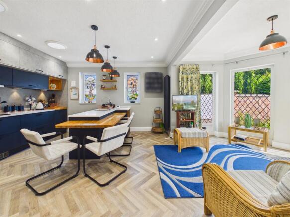 Living Kitchen