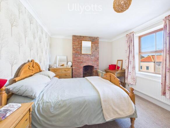 3 bed Terraced for sale Image 12