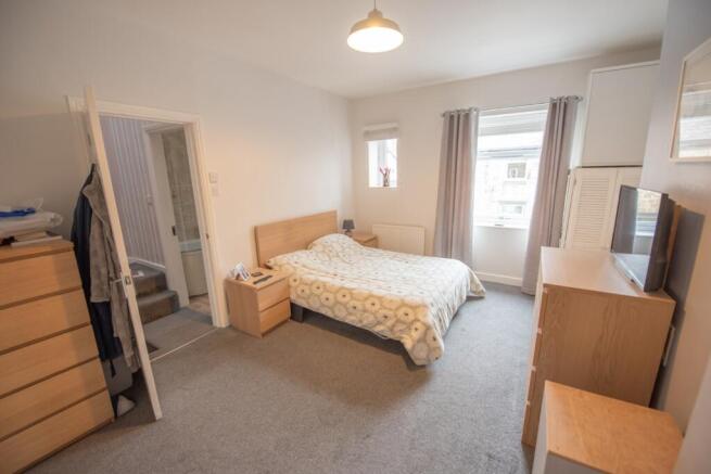 2 bed Terraced for sale Image 6