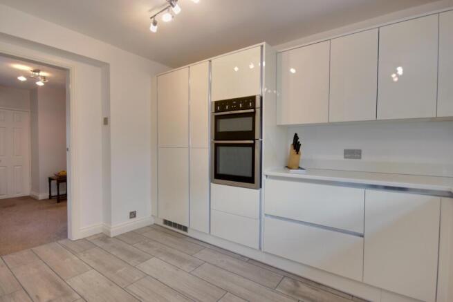 3 bed Semi-Detached for sale Image 7