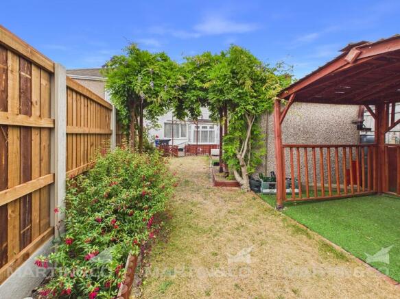 3 bed Semi-Detached for sale Image 3