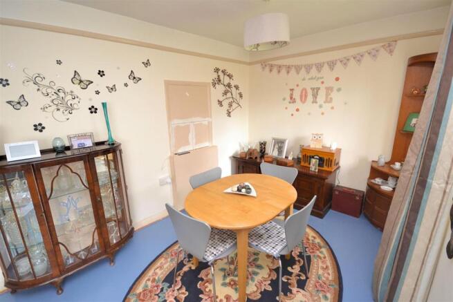 Dining Area.jpg