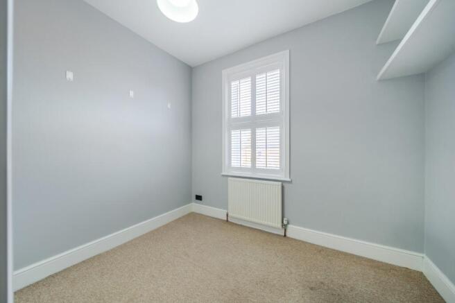 2 bed House to rent Image 10