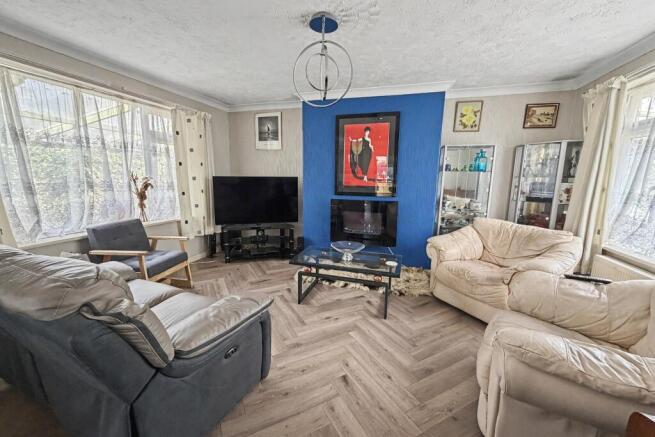 Verwood photo 4
