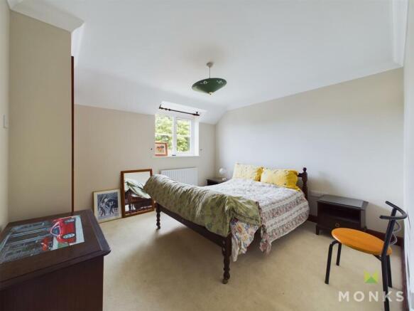CAM01420G0-PR0388-STILL006.jpg