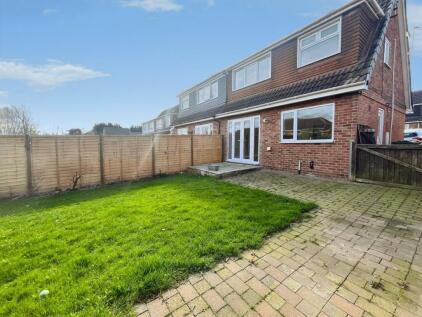 Hollingthorpe Avenue, Hall Green, Wakefield, West Yorkshire, WF4