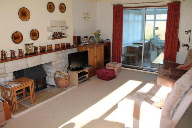 Sitting room 2.JPG
