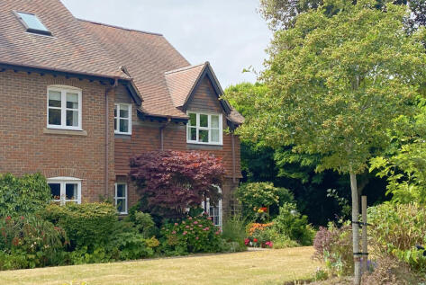 Monmouth Court, Lymington, Hampshire, SO41
