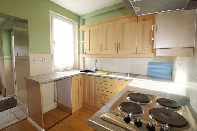 3 bed Terraced for sale Image 8