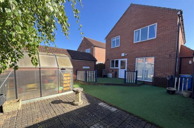 3 bed Detached for sale Image 4